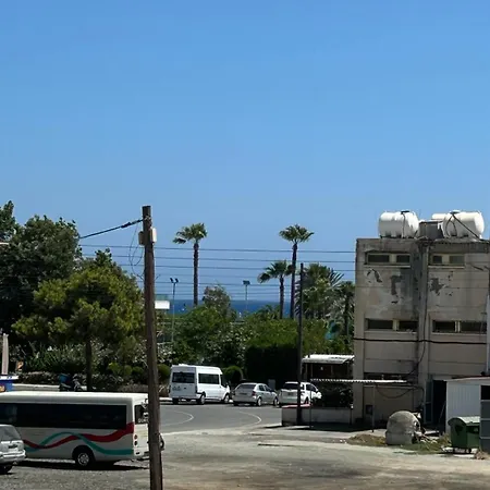 Apartmán Teak Charm 2-br Larnaca