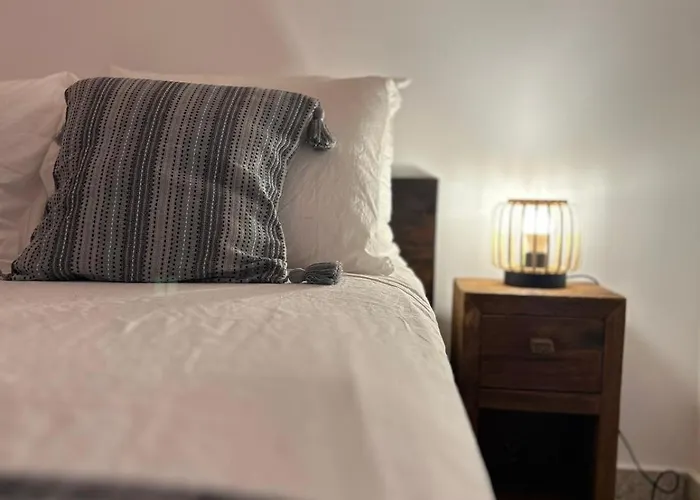 Teak Charm 2-br Διαμέρισμα Λάρνακα